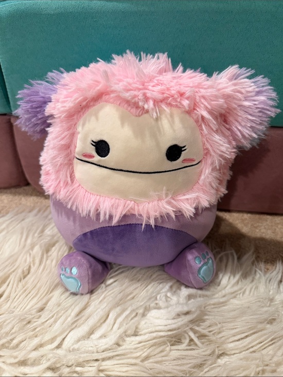 Squishmallows Other - 9" Eden the Purple Bigfoot Squishmallow